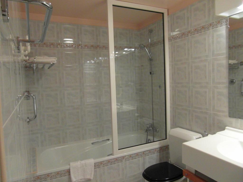 Domaine La Rabassiere Hotel Suzette Kamer foto